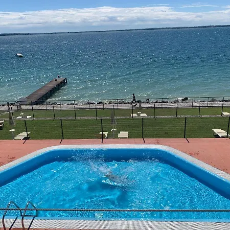 Gardazzurro View Apartment Padenghe sul Garda
